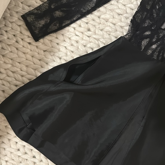 THEYSKENS’ THEORY MESHED LACE LONG SLEEVE BLACK MINI DRESS SIZE 0 **BRAND NEW** - Picture 4 of 6